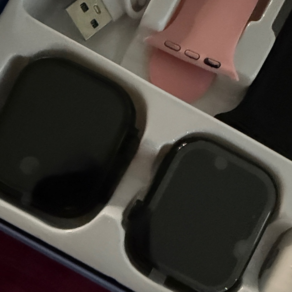 Series 10 Wireless Earbuds and Smartwatch Set - White - Picture 6 of 7